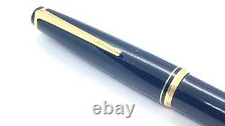 Gorgeous Montblanc 22 Fountain Pen, Black, Springy, 14k Medium Nib, Germany, Sb