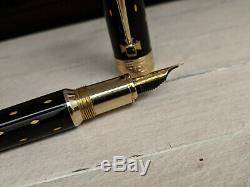 MONTBLANC Patron of Art Queen Elizabeth 4810 Limited Edition Fountain Pen
