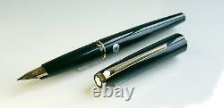 Mont Blanc Fountain 320 Black Gold Cartridge Filler Functional Ex Condition J11
