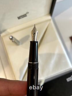 Mont Blanc Le Petite Prince Fountain Pen 14K Medium nib