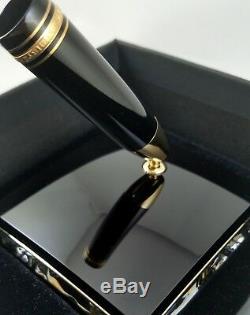 Mont Blanc Meisterstuck 149 Fountain Pen Stand Crystal And Gilded