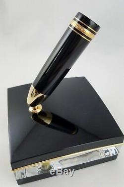 Mont Blanc Meisterstuck 149 Fountain Pen Stand Crystal And Gilded