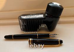 Mont Blanc Meisterstuck fountain pen 14K/585 gold nib and black ink bottle