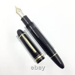 Montblanc 149 fountain pen, 18k gold nib, nr mint
