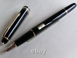 Montblanc Meisterstuck Classique 144 Fountain Pen Black GT 14K EF Nib