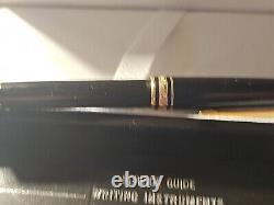 Montblanc Meisterstuck Classique Fountain Pen Gold in Lacquer Box