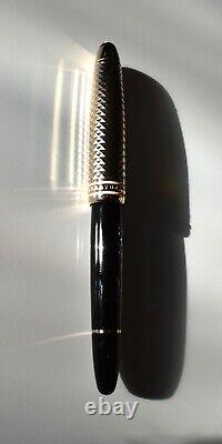 Montblanc Meisterstuck Doue Geometry 146 Fountain Pen 18K Gold Medium Nib £1150