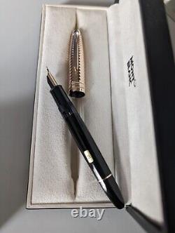 Montblanc Meisterstuck Doue Geometry 146 Fountain Pen 18K Gold Medium Nib £1150