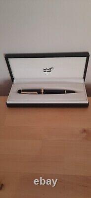 Montblanc Meisterstuck rollerball pen and spare cartridge in presentation box