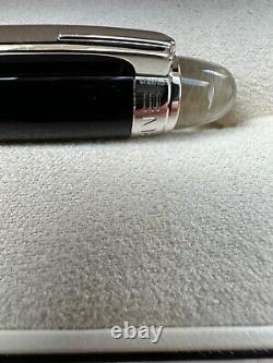 Montblanc StarWalker Precious Resin Platinum Rollerball / Fineliner Pen Black