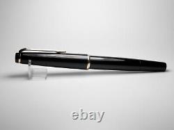 Vintage Black Montblanc 32 Fountain Pen-14K Gold D Nib-Germany 1962-1966
