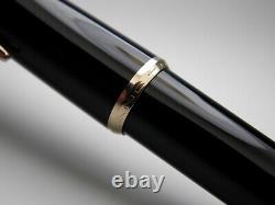 Vintage Black Montblanc 32 Fountain Pen-14K Gold D Nib-Germany 1962-1966
