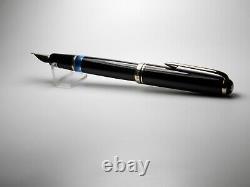 Vintage Jet BlackMontblanc 254 Fountain Pen-14K Gold M Wing Nib-Germany 1950s