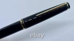 Vintage MONTBLANC 24 Resin Fountain Pen- 14k F Fine Pt Nib- Germany-SERVICED- 22