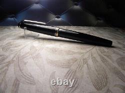 Vintage Montblanc 22 Fountain Pen-Jet Black-14K Gold EF Nib-Germany 1960-1970