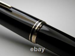 Vintage Montblanc 22 Fountain Pen-Jet Black-14K Gold EF Nib-Germany 1960-1970