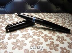 Vintage Montblanc 22 Fountain Pen-Jet Black-14K Gold OM Nib-Germany 1960-1970