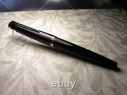 Vintage Montblanc 22 Fountain Pen-Jet Black-14K Gold OM Nib-Germany 1960-1970