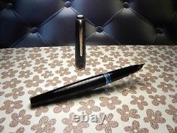 Vintage Montblanc 22 Fountain Pen-Jet Black-14K Gold OM Nib-Germany 1960-1970