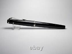 Vintage Montblanc 22 Fountain Pen-Jet Black-14K Gold OM Nib-Germany 1960-1970