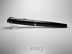 Vintage Montblanc 22 Fountain Pen-Jet Black-14K Gold OM Nib-Germany 1960-1970