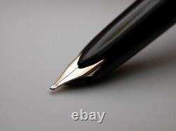 Vintage Montblanc 22 Fountain Pen-Jet Black-14K Gold OM Nib-Germany 1960-1970