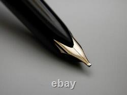 Vintage Montblanc 22 Fountain Pen-Jet Black-14K Gold OM Nib-Germany 1960-1970