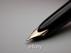 Vintage Montblanc 22 Fountain Pen-Jet Black-14K Gold OM Nib-Germany 1960-1970